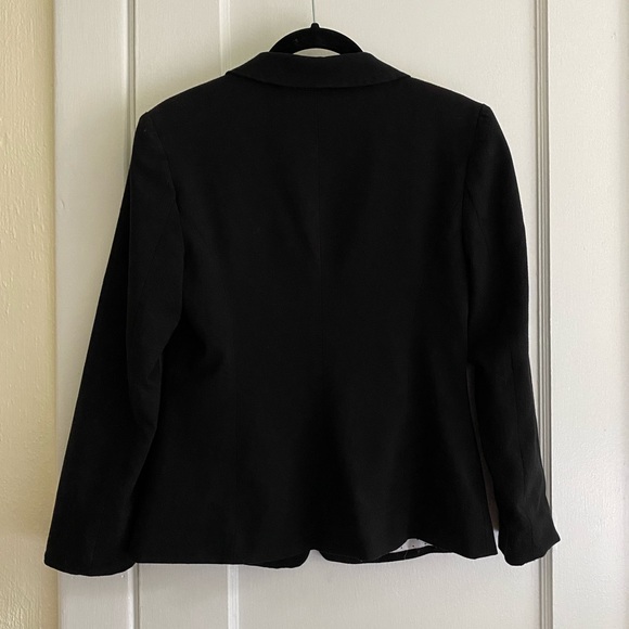Kensie Fitted Black Blazer - Picture 2 of 3